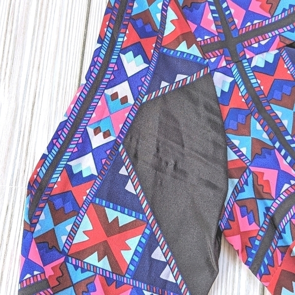 Mara Hoffman Geometric Print Cut Out Shift Mini Dress in Black and Pink Size 4 - Picture 9 of 10